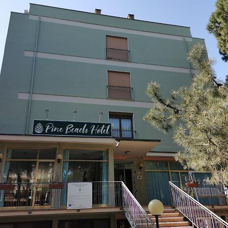 Hotel Pine Beach Rosolina Mare Buitenkant foto