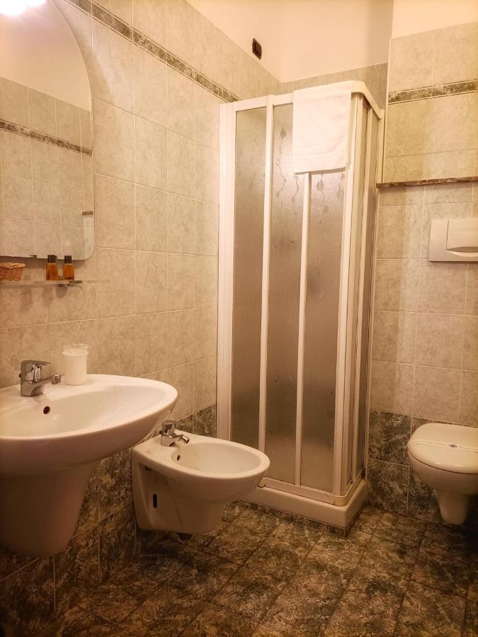 Hotel Pine Beach Rosolina Mare Buitenkant foto