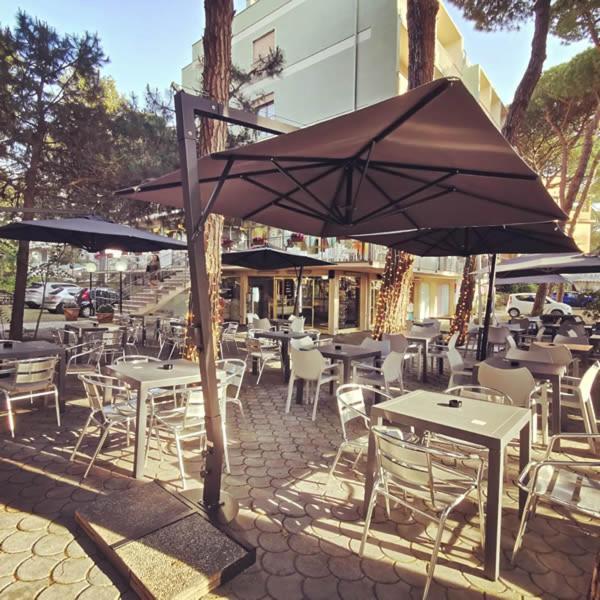 Hotel Pine Beach Rosolina Mare Buitenkant foto